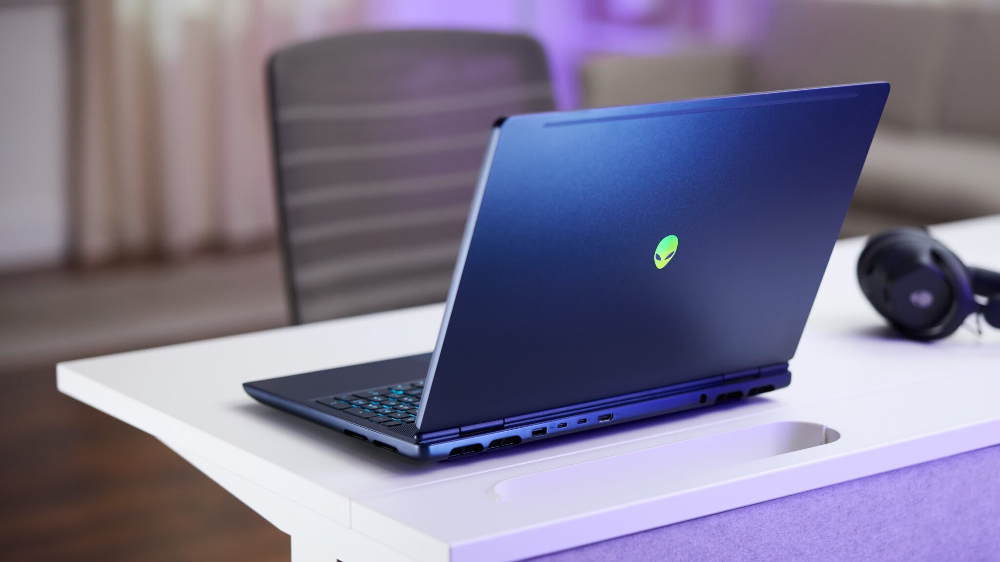 Alienware actualizare Area-51 Aurora — Imagine 2 Alienware updates Area-51 and Aurora laptops with OLED and Arrow Lake-HX Refresh — imagine 2