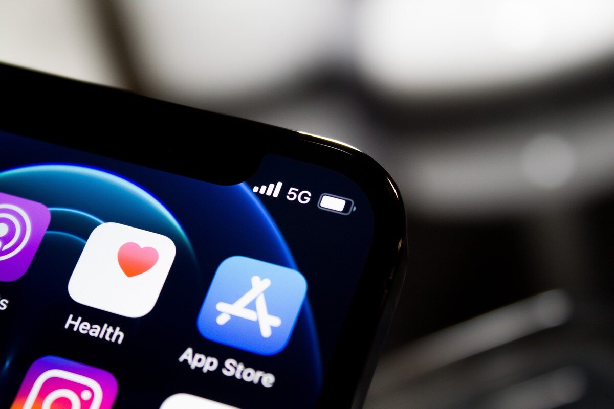 iOS 26.4 lansare — Imagine 4 iOS 26.4: AI Playlists in Apple Music and More Updates Coming to Your iPhone - gHacks Tech News — imagine 4