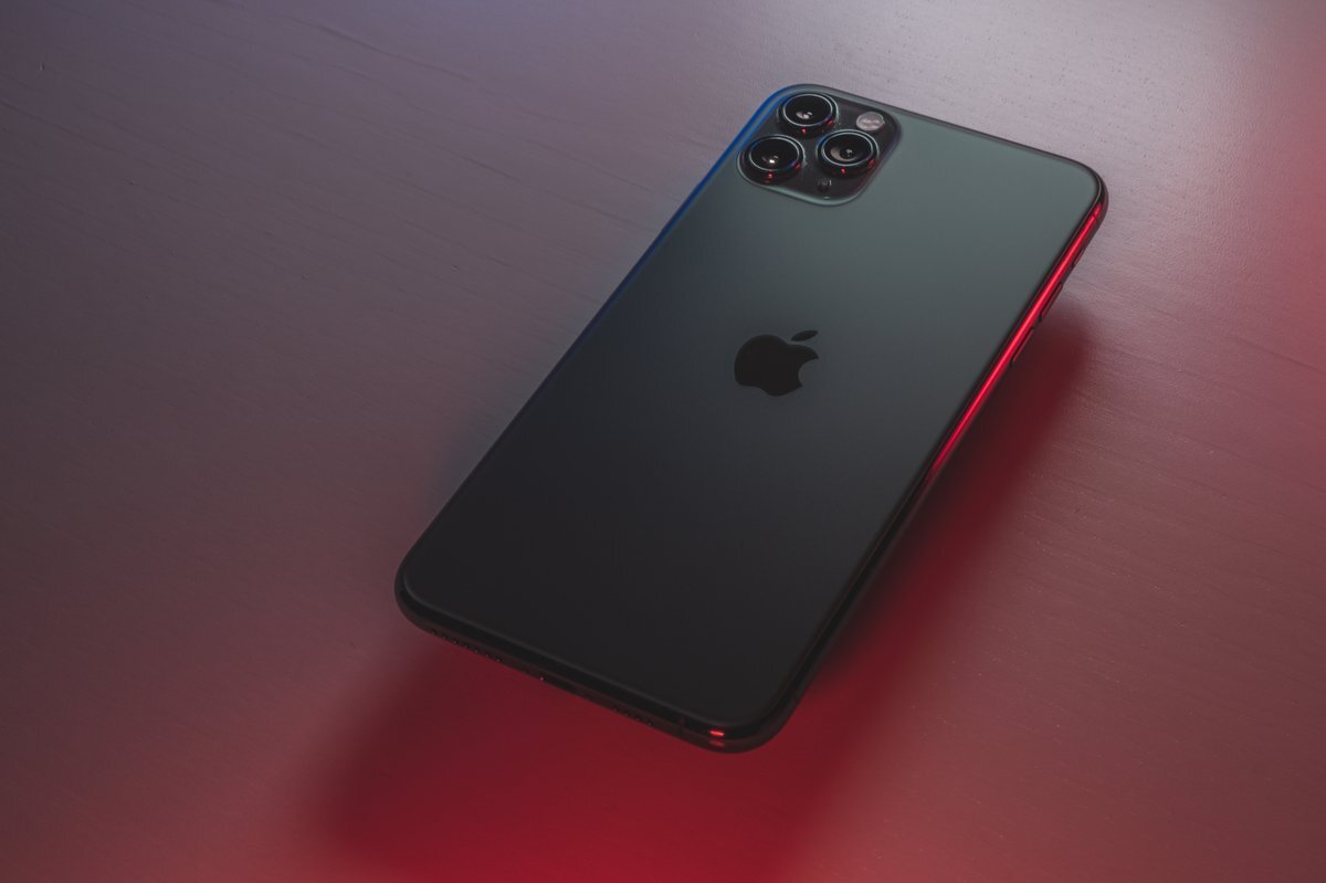 iOS 26.4 lansare — Imagine 6 iOS 26.4: AI Playlists in Apple Music and More Updates Coming to Your iPhone - gHacks Tech News — imagine 6