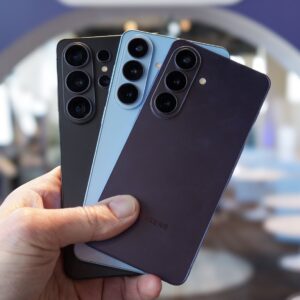 Galaxy S26 vs. S26+ vs. S26 Ultra review — Imagine 10 Review Galaxy S26 vs. S26+ vs. S26 Ultra – Comparație între cele mai noi flagship-uri Samsung — imagine 4